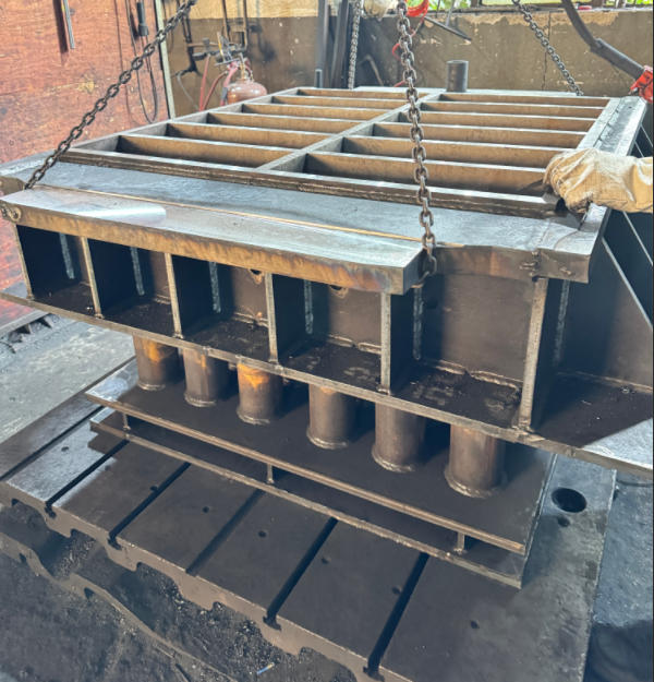 Curb Mould suppliers